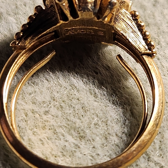 Vintage Avon ring - Picture 4 of 4